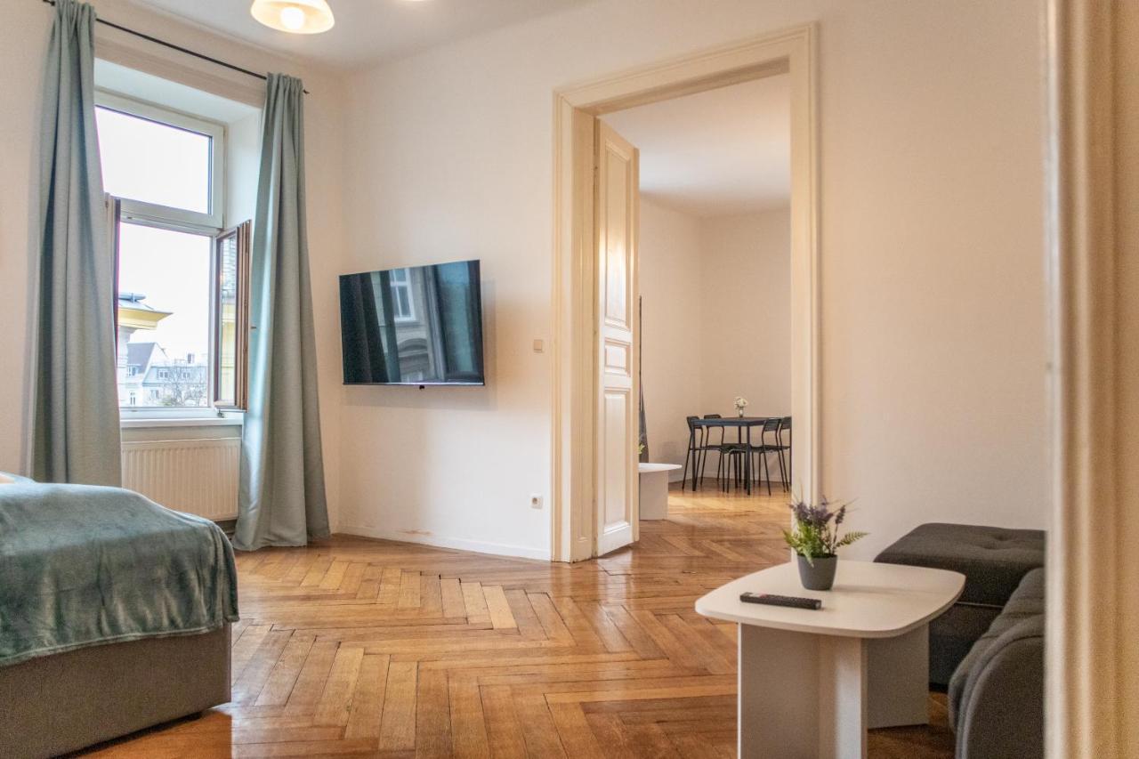 Roomy 2Br Apt. Near Akh -Perfect For Longstays Viena Exterior foto